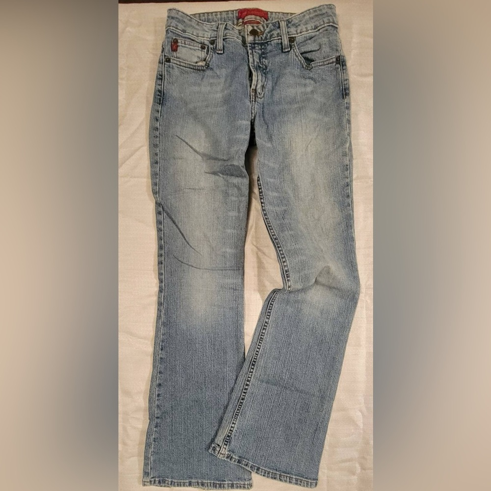 Aeropostale womens 3/4 frayed short Light Blue Denim Jeans
